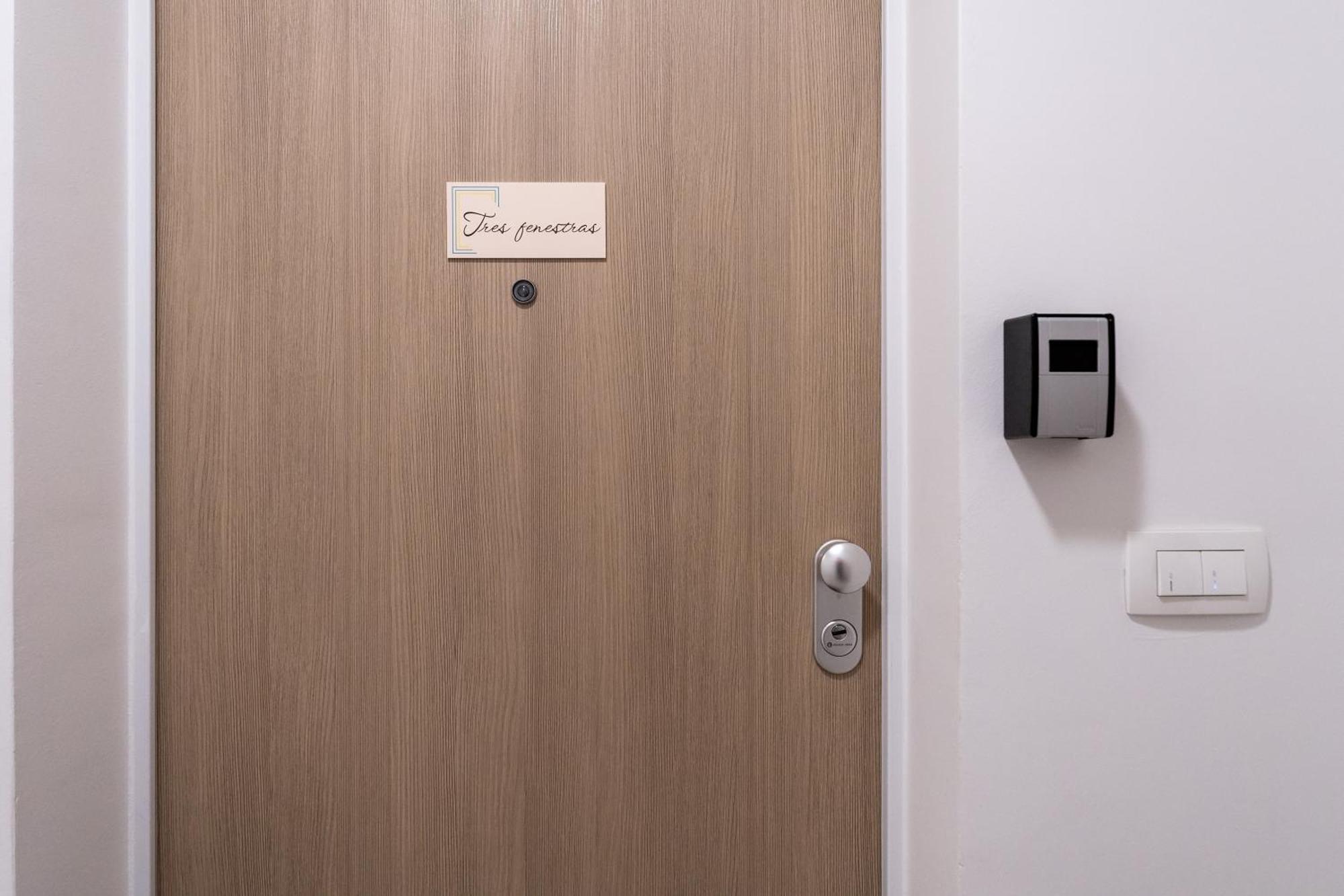 Appartamento Tres Fenestras Zadar - Private Parking Esterno foto