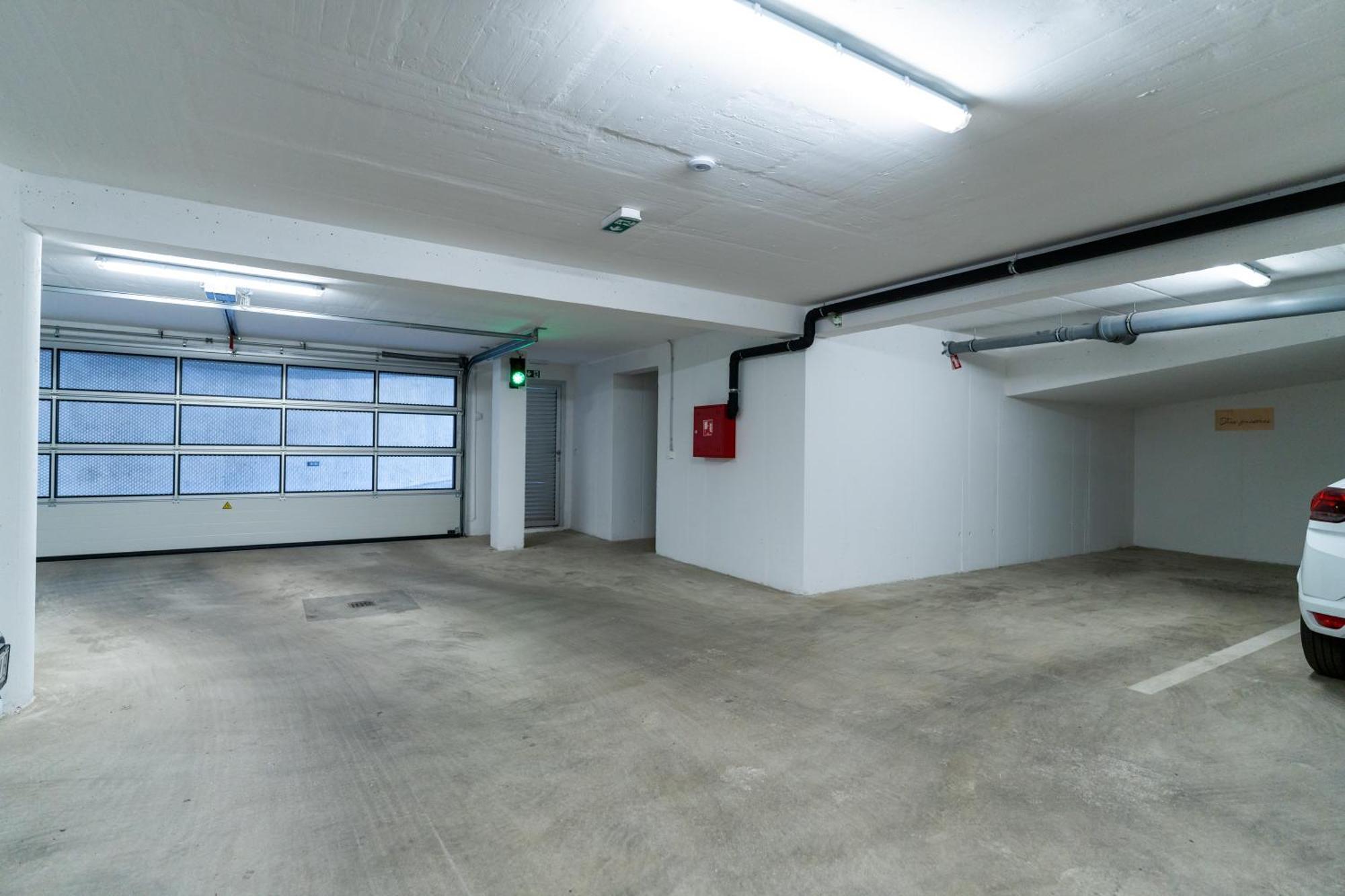Appartamento Tres Fenestras Zadar - Private Parking Esterno foto