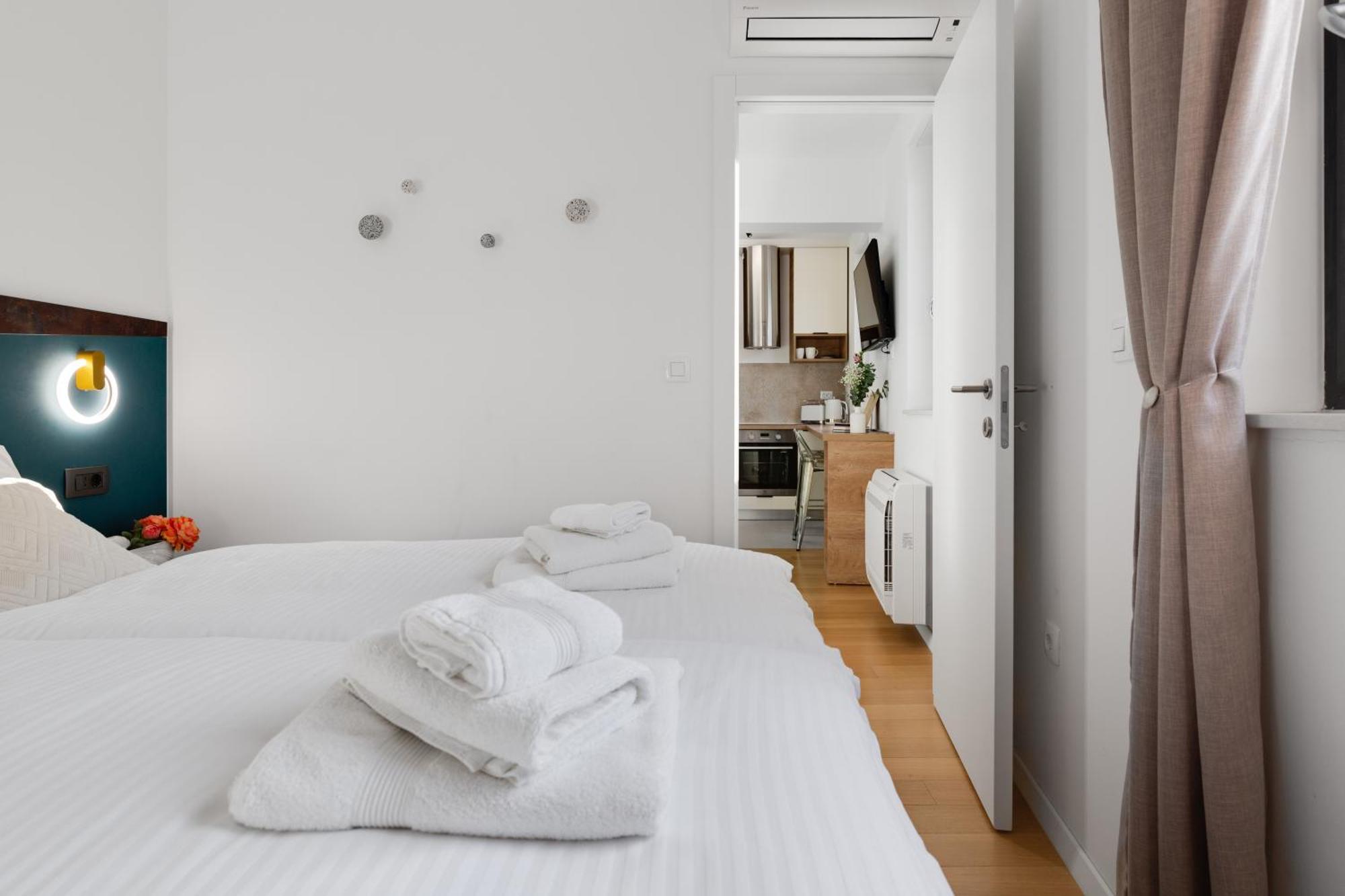 Appartamento Tres Fenestras Zadar - Private Parking Esterno foto